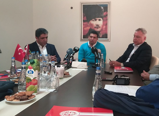 Ali Şafak Öztürk’ten Derneğe Sert Çıkış