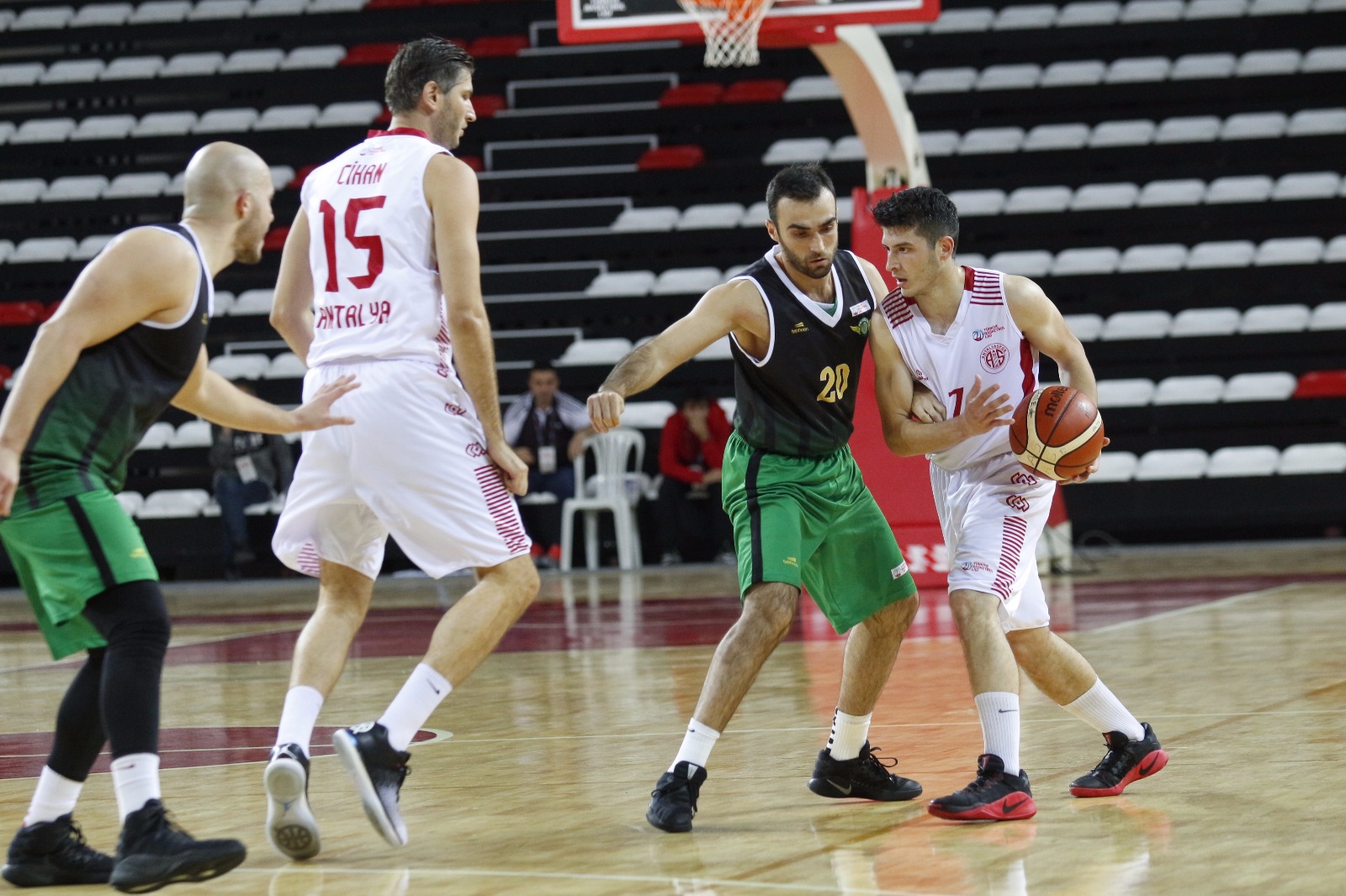 Antalyaspor 81 – 55 Akhisar Belediyespor