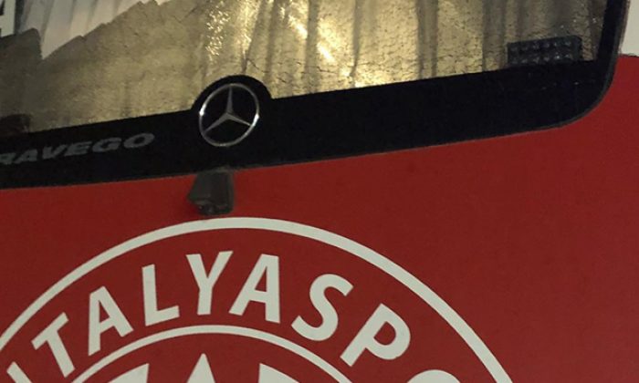 Denizli’de Takım Otobüsüne Saldırı
