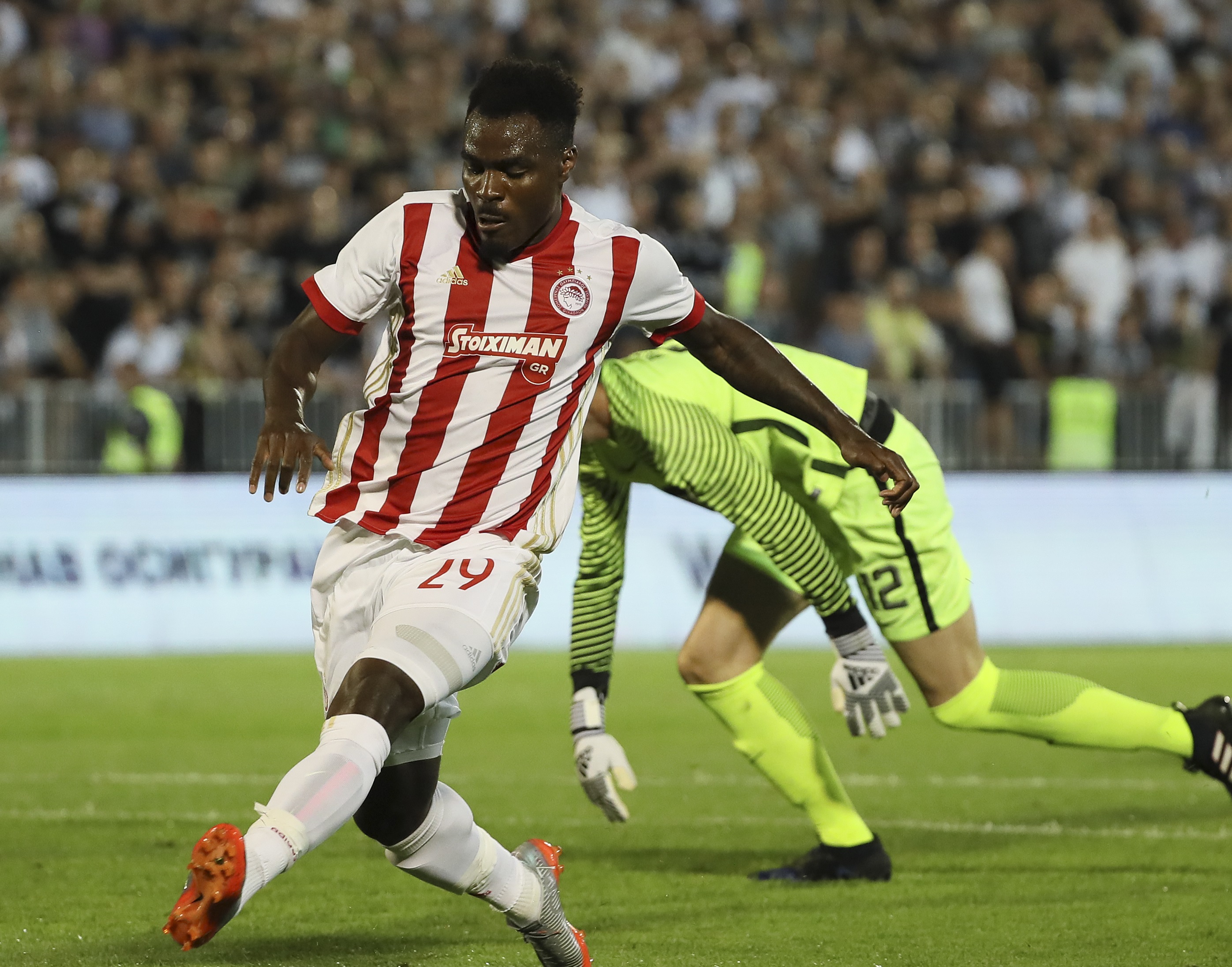 Antalyaspor’da Emenike İddiası