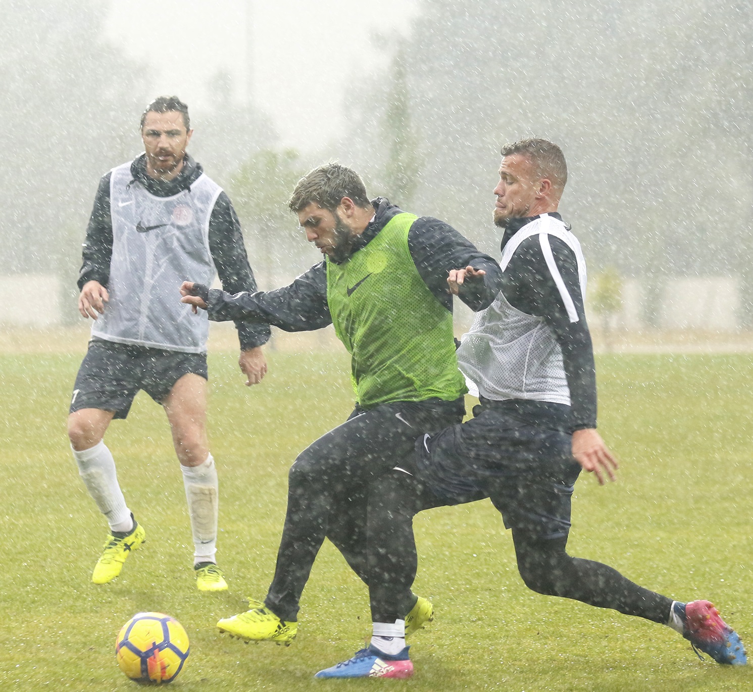 Hazırlıklar Sağanak Yağmur Altında Sürdü