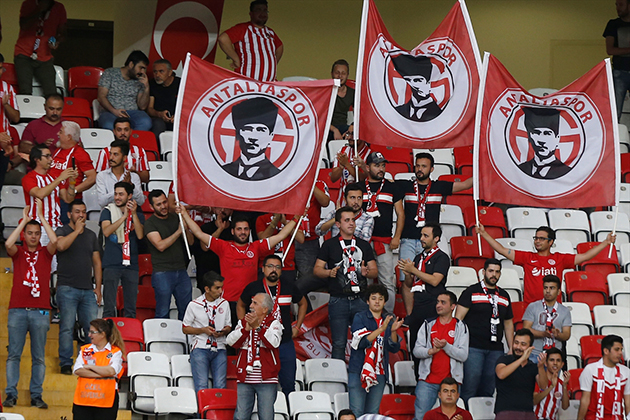 Yönetim Eleştirdi Taraftar Dinlemedi