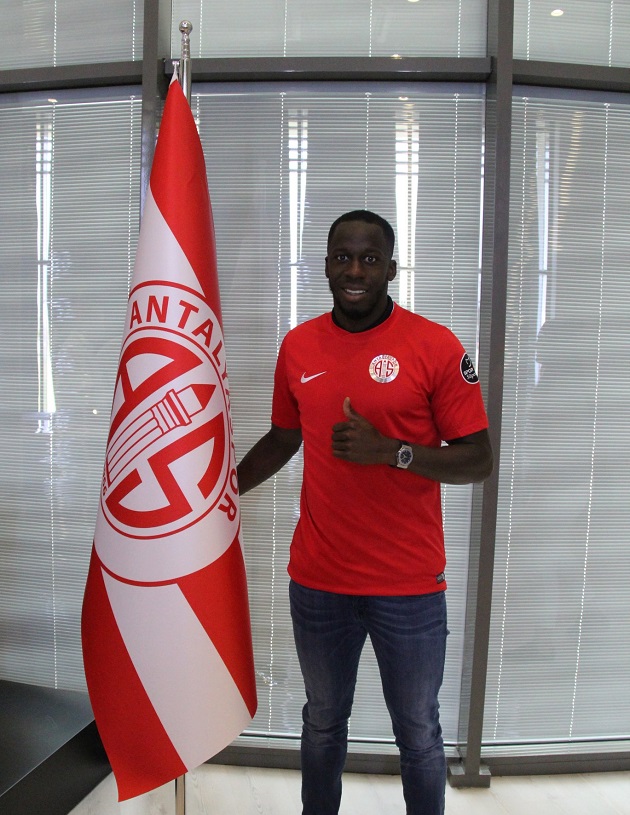 Yeni Transferlere Lisans Çıkartılamadı