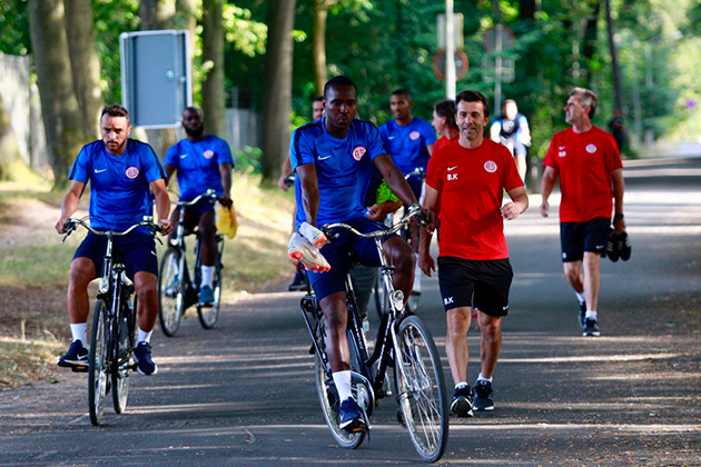 Antalyaspor Hollanda’da İlk Çalışmasını Yaptı