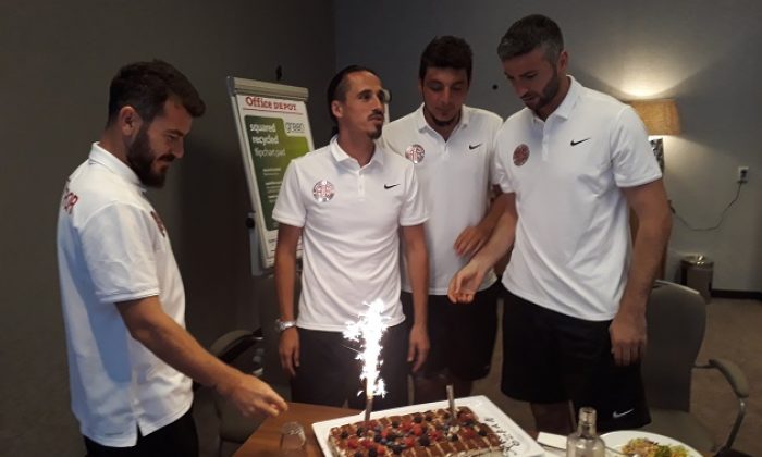 Serdar Özkan’ın Doğum Günü Kutlandı
