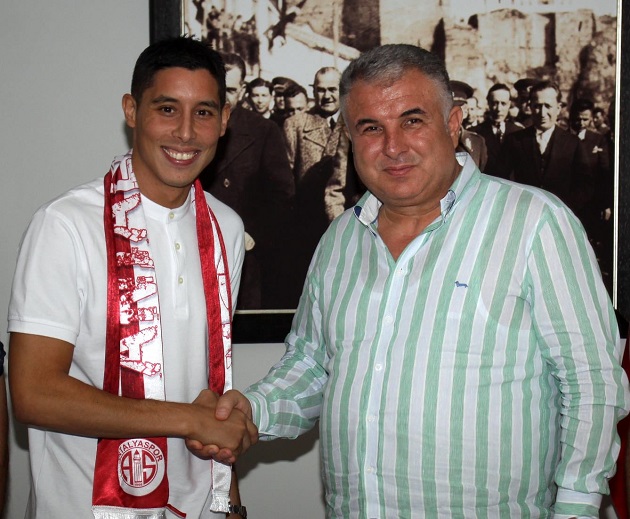 Antalyaspor Faslı Orta Saha Oyuncusuyla Anlaşmaya Vardı