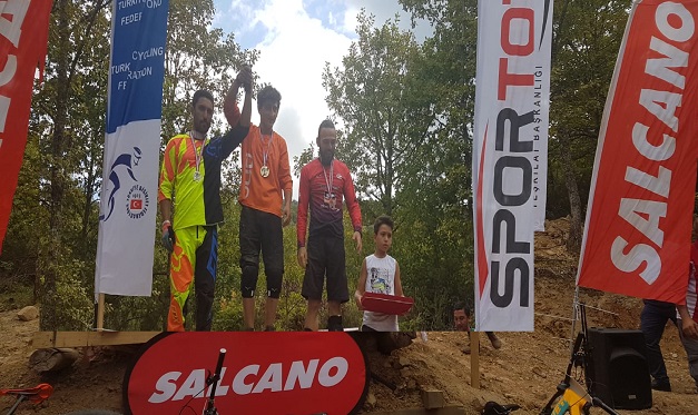 Fiberli Antalyaspor Karabük’te Kürsüye Çıktı