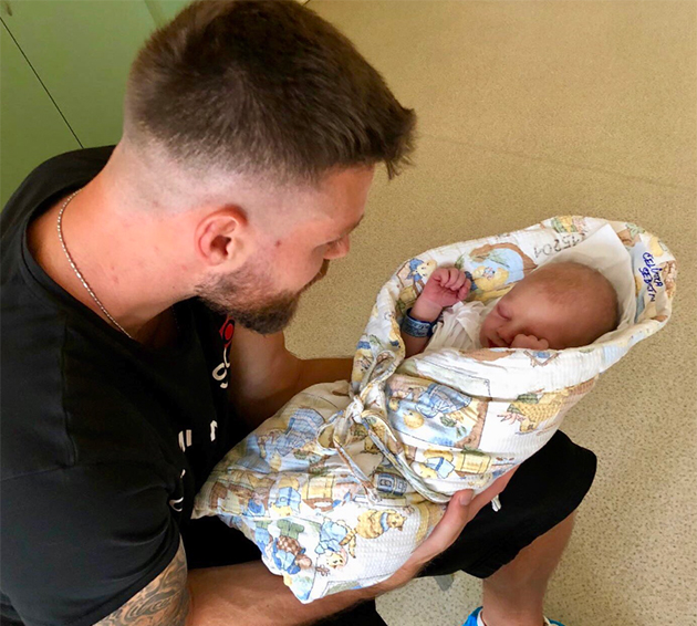 Celustka Çiftinin Bebeği Dünyaya Geldi