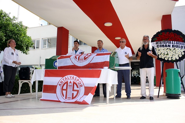 Özcan Kırmızıoğlu Son Yolculuğuna Uğurlandı