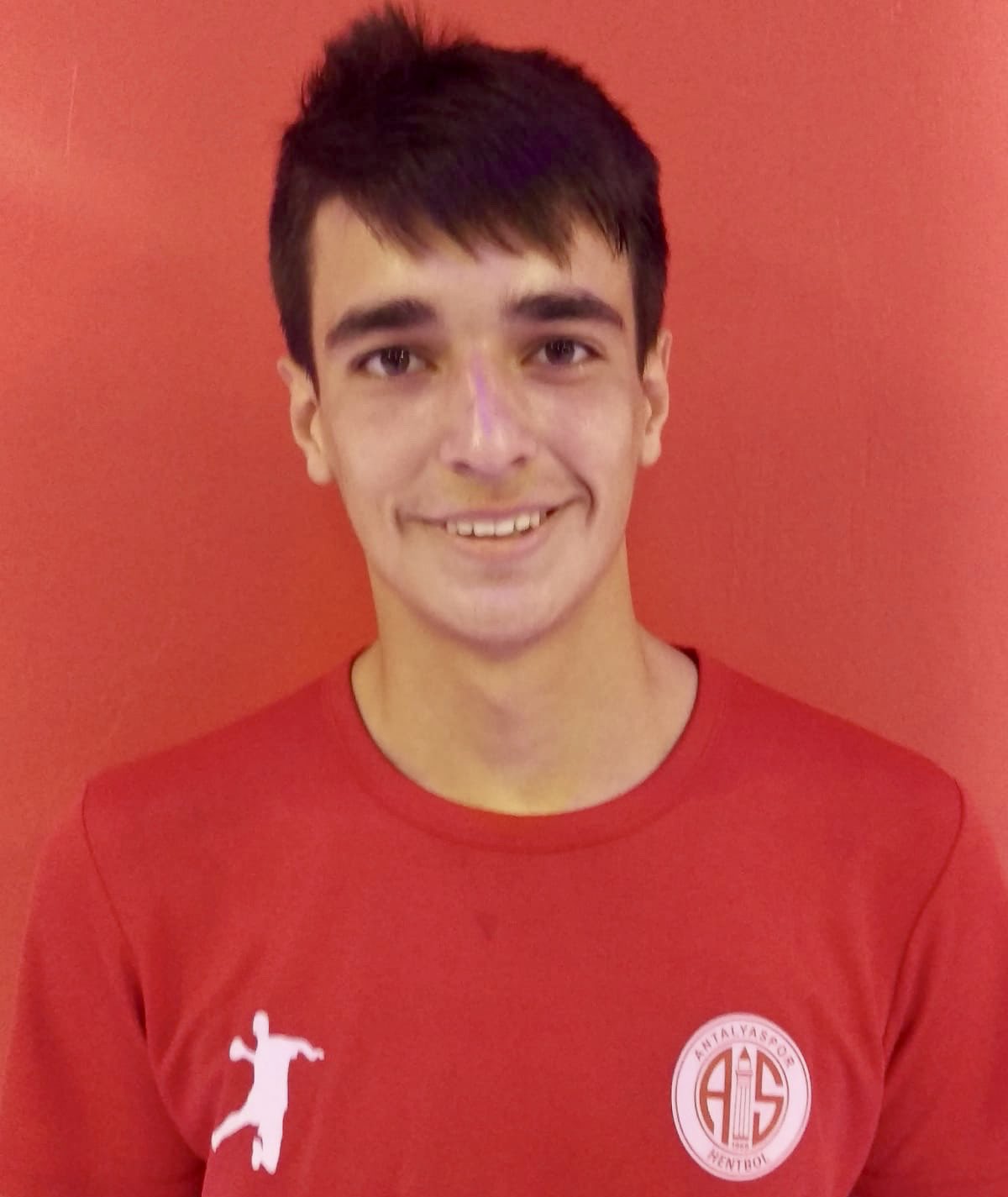 Genç Hentbolcuya Milli Davet