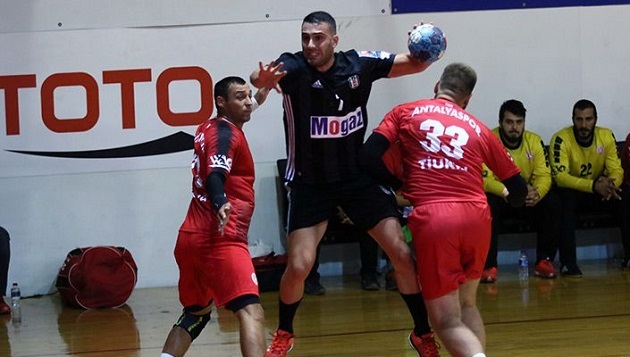 Antalyaspor Deplasmanda Kayıp: 27-30