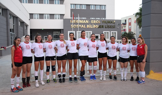 Antalyaspor Voleybol Takımı Sezonu Açıyor