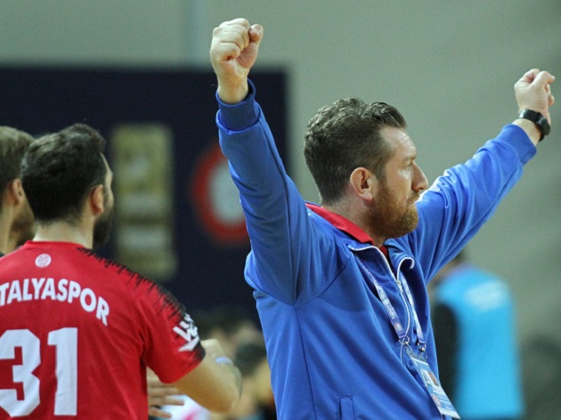 Antalyaspor Evinde Farklı Galip Geldi: 41-26