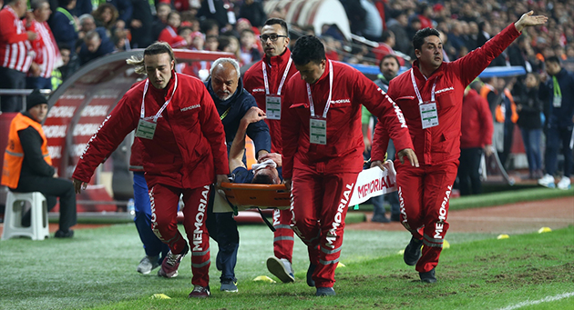 Chico’nun Burnu Kırıldı