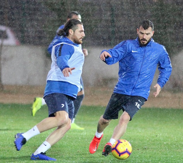 Antalyaspor’un Beşiktaş Hazırlıkları Yağmur Altında Sürdü