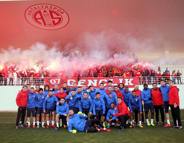 Başakşehir Maçı Öncesinde Renkli Antrenman