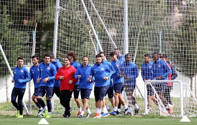 Antalyaspor Çalışmalara Ara Vermeden Devam Ediyor