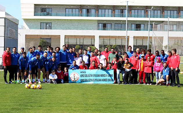 Antalyaspor, Özel Konuklarını Ağırladı