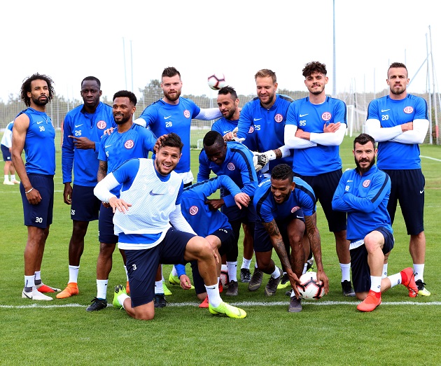 Antalyaspor’un Akhisarspor Maçı Kamp Kadrosu Belli Oldu