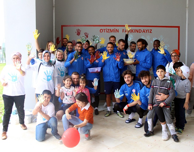 Antalyaspor’dan ‘Otizmin Farkındayız’ Kampanyasına Destek