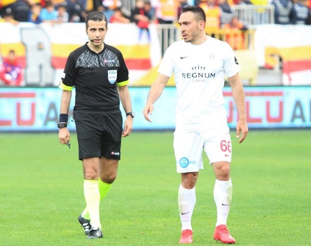 Maçın Kahramanı(!) Mete Kalkavan