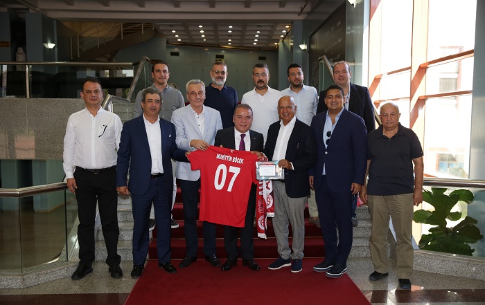 Antalyaspor Kulübü Derneği’nden Muhittin Böcek’e Ziyaret