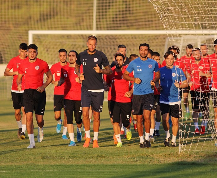 Göztepe Hazırlıkları Devam Ediyor