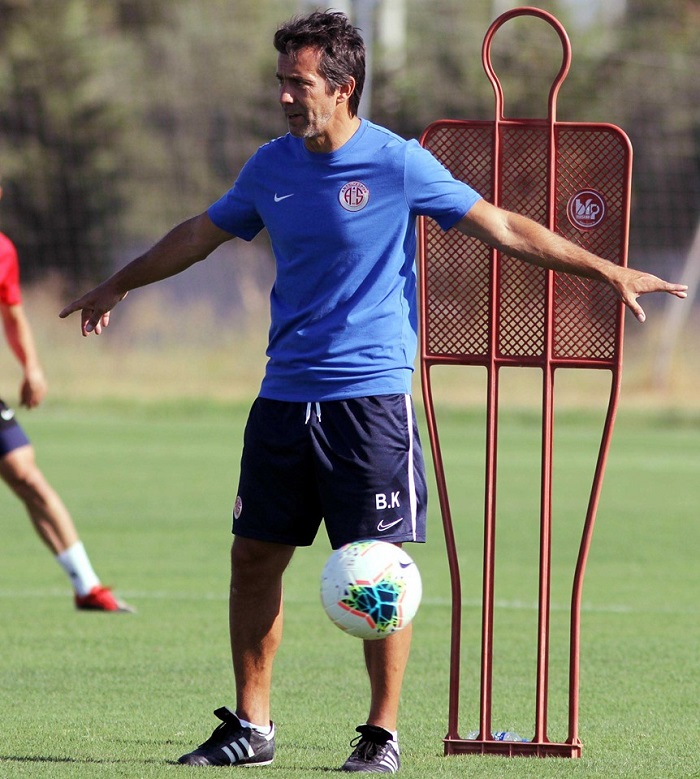 Korkmaz: “Üç Mevki İçin Transfer Yapmayı Hedefliyoruz”