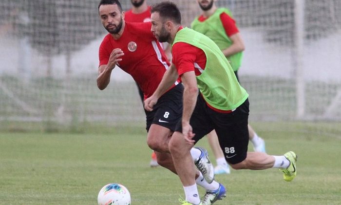 Günün İkinci Antrenmanında Taktik Çalışma Yapıldı