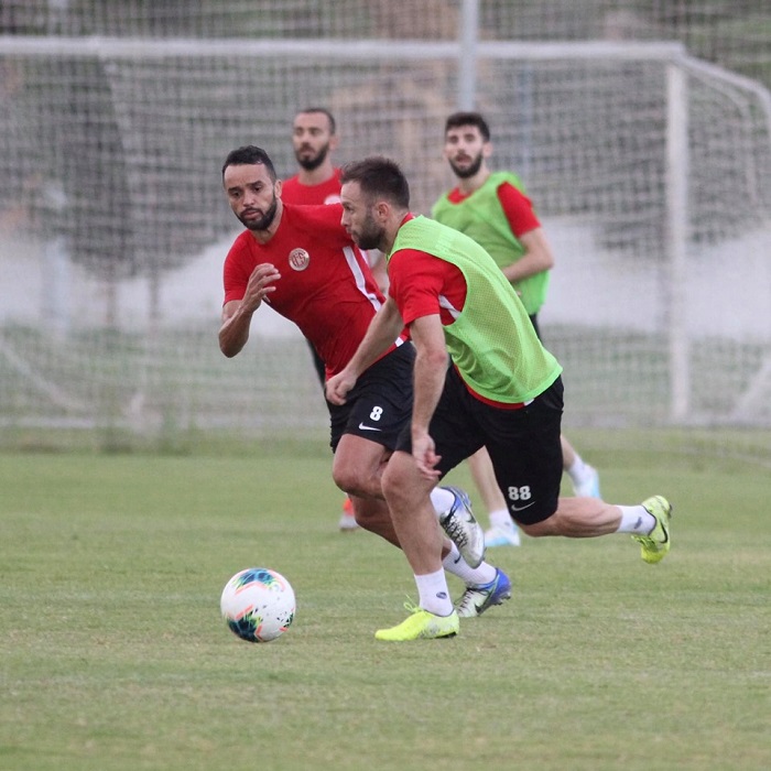 Günün İkinci Antrenmanında Taktik Çalışma Yapıldı