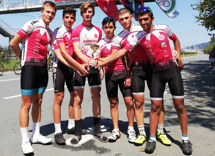 Fiberli Antalyaspor, Rize ve Kırklareli’nden Madalyayla Döndü