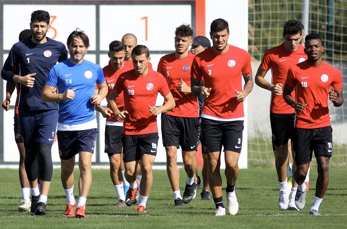 Antalyaspor Rejenerasyon Antrenmanı Yaptı