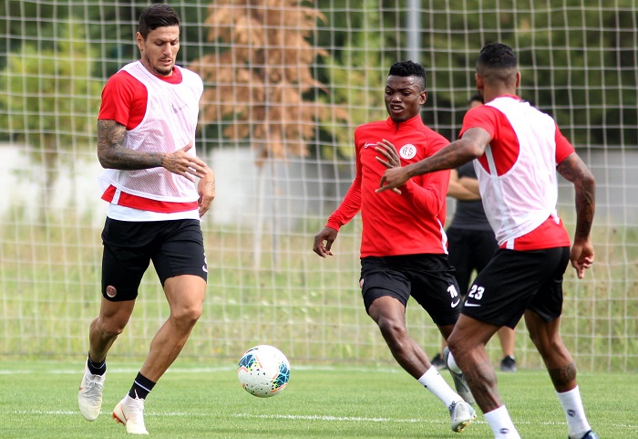 Antalyaspor, Hazırlık Maçının Provalarını Yaptı