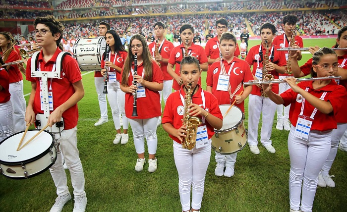 Beşiktaş Maçında Muratpaşa Gençlik Orkestrasından Destek