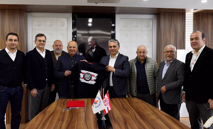 Dernek ile Muratpaşa Belediyesi Arasında Protokol İmzalandı