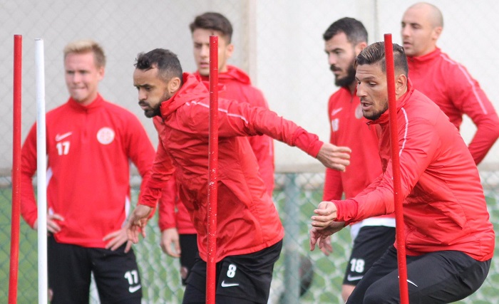 Antalyaspor Taktik Çalıştı