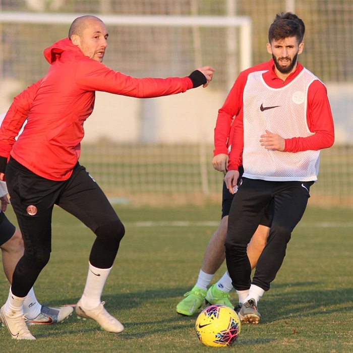 Göztepe Hazırlıkları Ara Vermeden Devam Ediyor