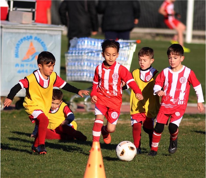 Futbol Okulları Sömestr Turnuvası Başladı