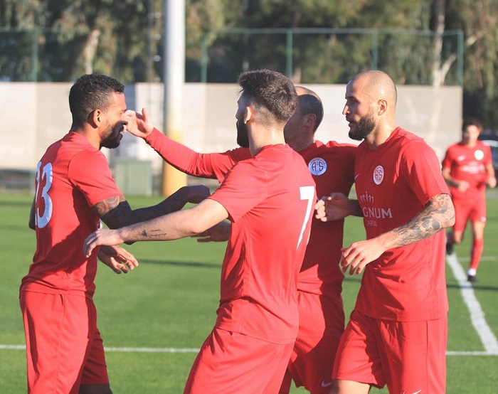 Antalyaspor’dan Belek Kampında Farklı Galibiyet