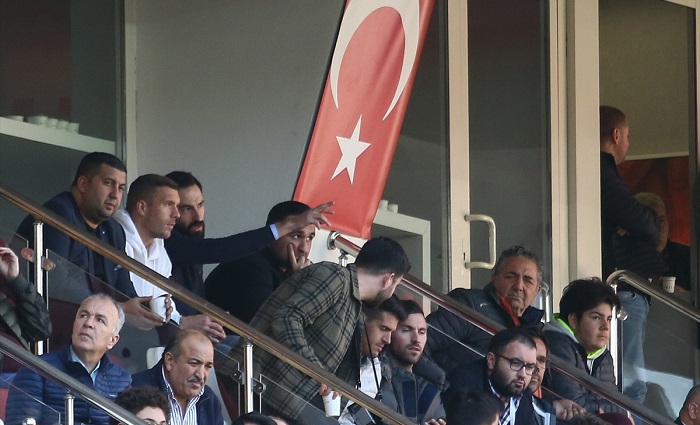 Yeni Transferler Maçı Tribünden Takip Etti
