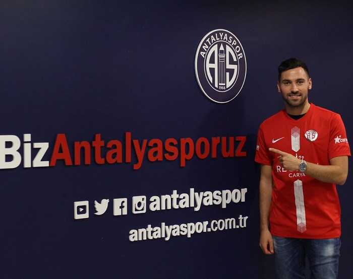 Gümüş: “Başka Takımlardan Teklif Aldım Ama Antalyaspor’u Tercih Ettim”