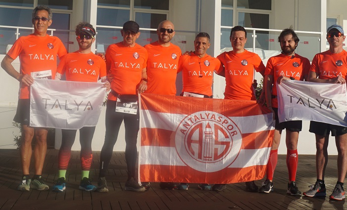 Antalyaspor Triatlon Takımı Runatolia’da Yarıştı