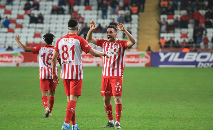 Murat Süğlün’den Jahovic ve Sinan Açıklaması