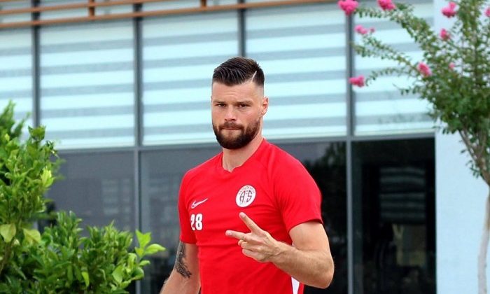 Celustka İçin Çekya Kulübü Devrede