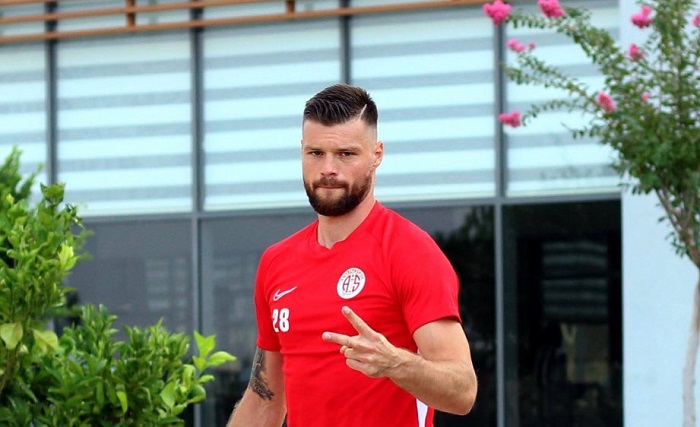 Celustka İçin Çekya Kulübü Devrede