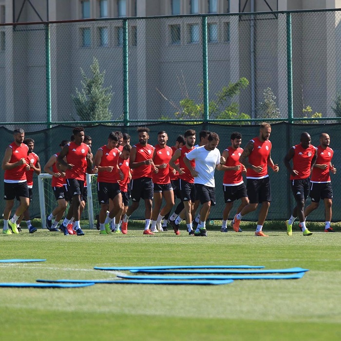Antalyaspor Günün İlk Çalışmasını Yaptı