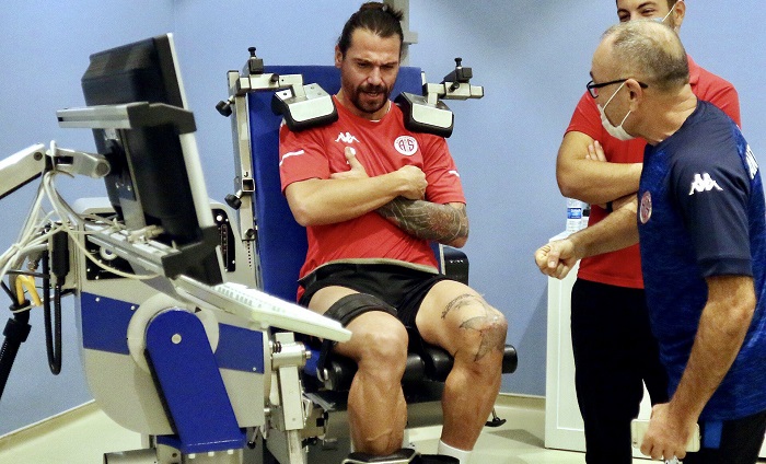 Antalyaspor İzokinetik Testten Geçti