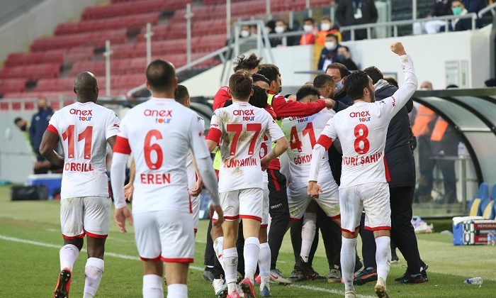 Antalyaspor Altı Haftadır Kaybetmiyor