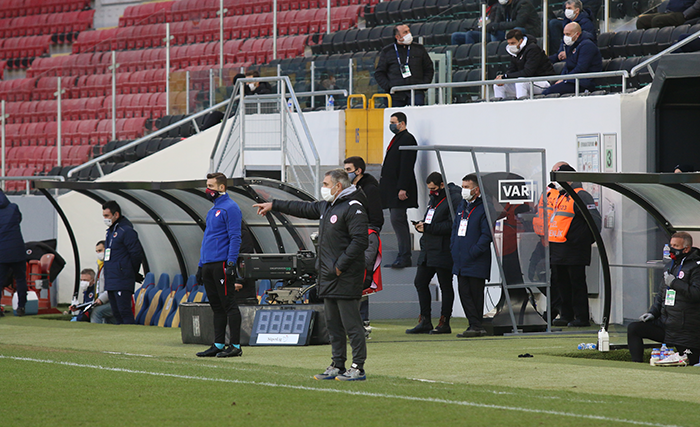 Yanal: “Her Maçı Kazanmak İçin Çıkacağız”