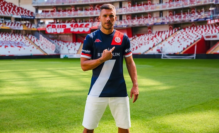 Podolski’den Yönetime Eleştiri: “Çok Yazık”
